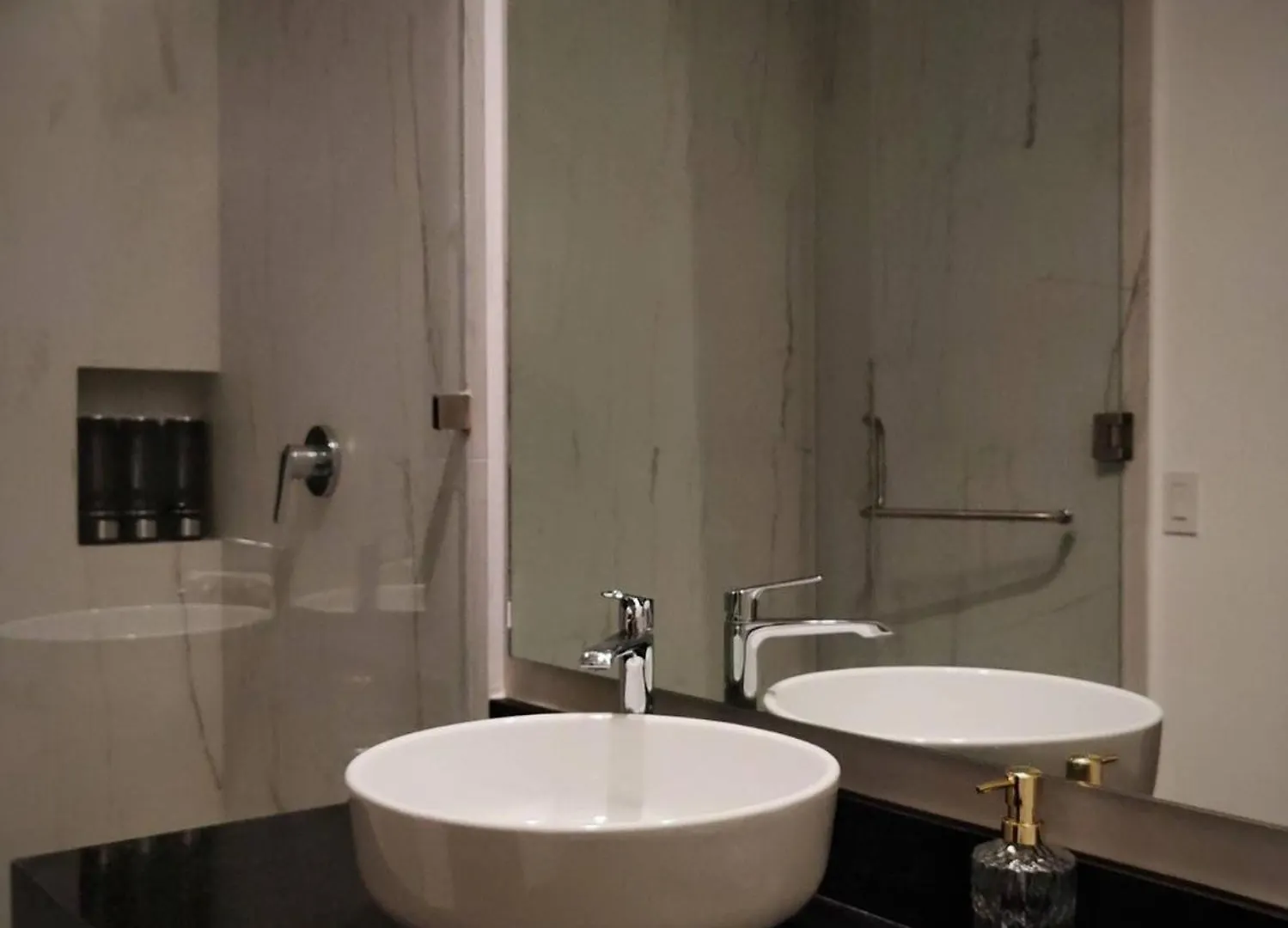 Super Cute Flat On 5Th Ave In Pdc Steps From Beach 신데 델 카르멘