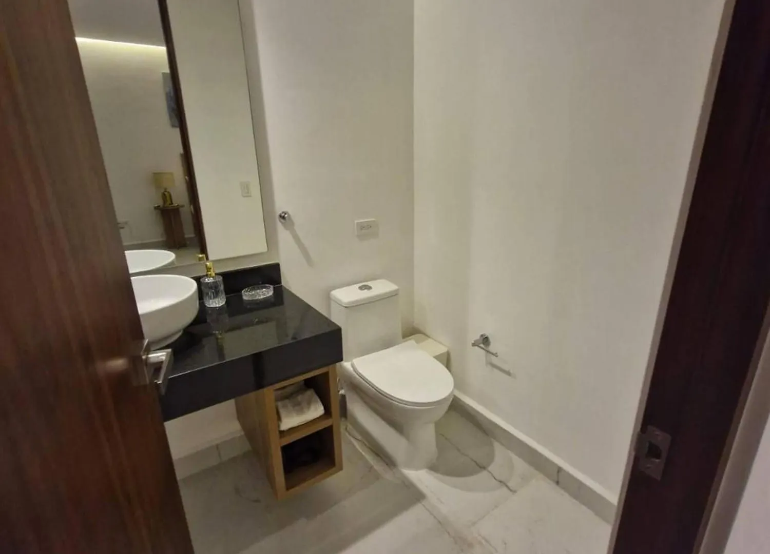 Super Cute Flat On 5Th Ave In Pdc Steps From Beach 신데 델 카르멘
